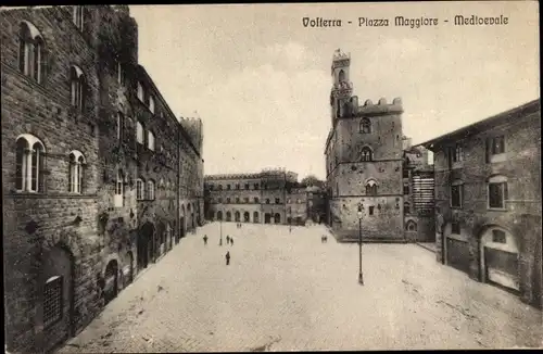 Ak Volterra Toskana, Piazza Maggiore, Medioevale