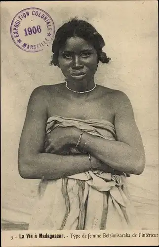 Ak Madagaskar, Type de femme Betsimisaraka de l'interieur