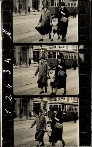 Foto Ak Berlin Mitte, Gendarmenmarkt, 75. Jubiläum der Feuerwehr 28.09.1926, Straßenbahn Linie 99