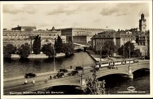 Ak Stockholm Schweden, Riksbanken, Slottet och Storkyrkan, Straßenbahn, Brücke
