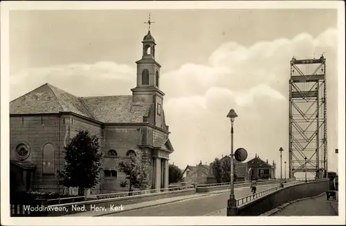 Ak Waddinxveen Südholland, Ned. Herv. Kerk, Zugbrücke