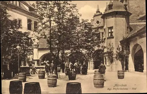 Ak München Bayern, Königliches Hofbräuhaus, Hof, Fässer