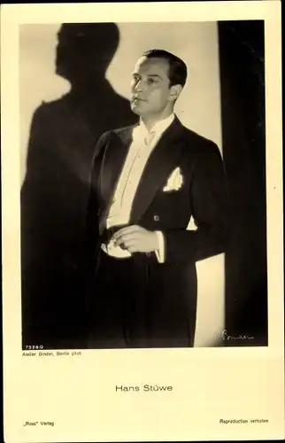 Ak Schauspieler Hans Stüwe, Standportrait