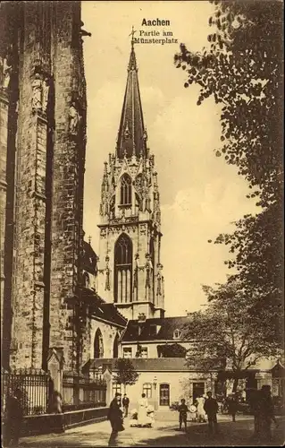 Ak Aachen in Nordrhein Westfalen, Partie am Münsterplatz