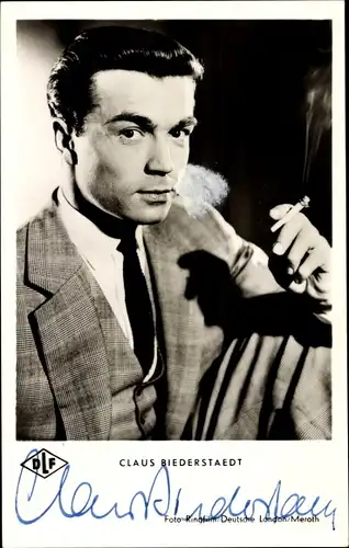 Ak Schauspieler Claus Biederstaedt, Portrait, Autogramm, Zigarette