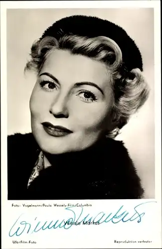 Ak Schauspielerin Winnie Markus, Portrait mit Mütze, Ufa Film, Autogramm