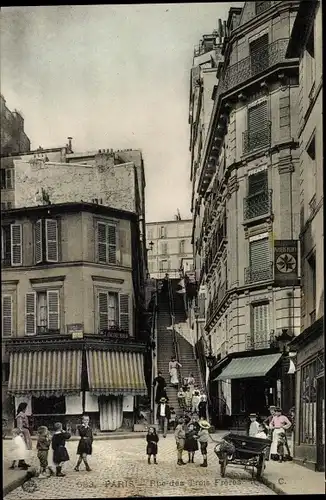 Ak Paris XVIII Montmartre, Rue des Trois Freres