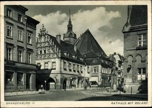 Ak Brandenburg Havel, Rathaus mit Roland, Geschäft