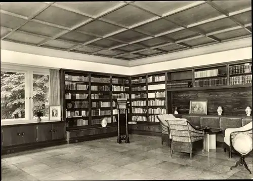 Ak Kloster Insel Hiddensee in der Ostsee, Gerhart-Hauptmann-Gedächtnisstätte, Bibliothek