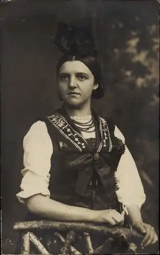 Foto Ak Wissembourg Weißenburg Elsass Bas Rhin, Frau in Volkstracht, Portrait