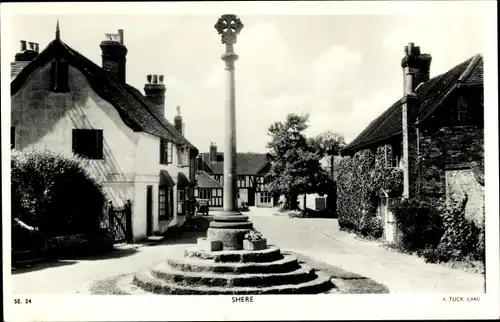 Ak Shere Village Surrey England, Straßenpartie