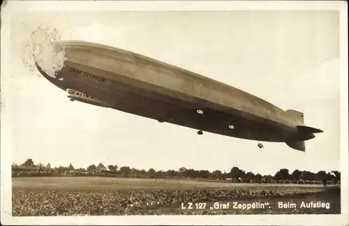 Ak Luftschiff LZ 127 Graf Zeppelin beim Aufstieg