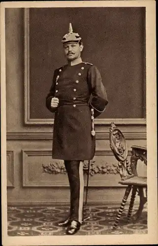 Ak Generalfeldmarschall Paul von Hindenburg, Standportrait, Hauptmann im Generalstab Stettin 1878