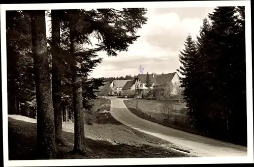 Ak Aischfeld Reutin Alpirsbach im Schwarzwald, Straßenpartie, Häuser