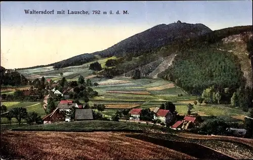 Ak Waltersdorf Großschönau Oberlausitz, Blick zum Ort mit Lausche