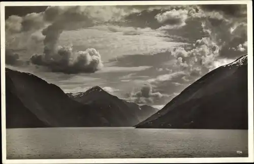Ak Fjaerlandfjord Norwegen, Blick auf den Fjord
