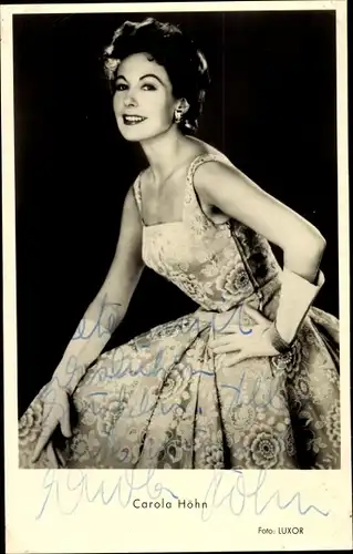 Ak Schauspielerin Carola Höhn, Portrait, Autogramm, Kleid