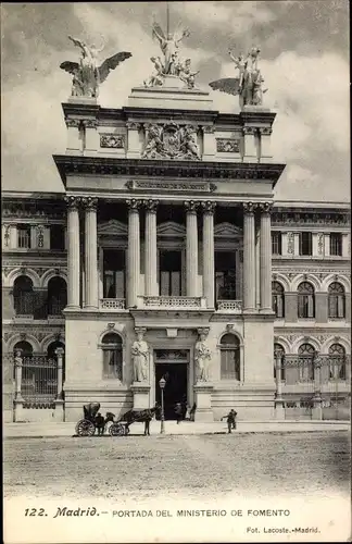Ak Madrid Spanien, Portada del Ministerio de Fomento