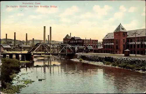 Ak Waterbury Connecticut USA, Blick auf den Fabrik District von der Brookly Bridge