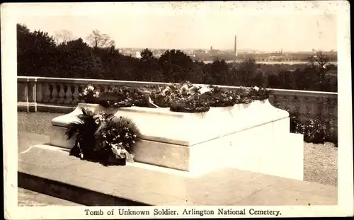 Ak Arlington Virginia USA, Grab des UnbekanntenSoldaten, Arlington National Friedhof