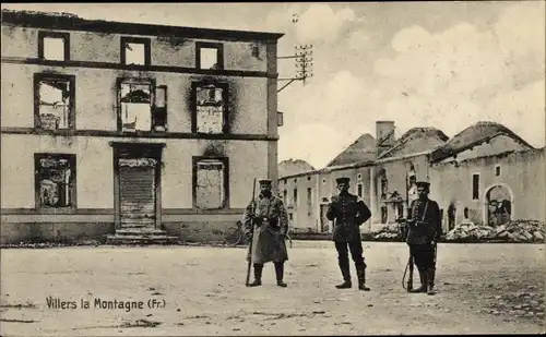 Ak Villers la Montagne Meurthe et Moselle, zerstörte Häuser am Marktplatz