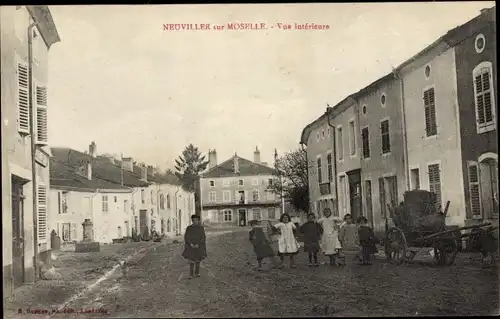 Ak Neuviller sur Moselle Lothringen Meurthe et Moselle, Vue interieure, Straßenpartie