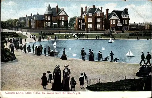 Ak Southsea Portsmouth South East England, Canoe Lake, Swans