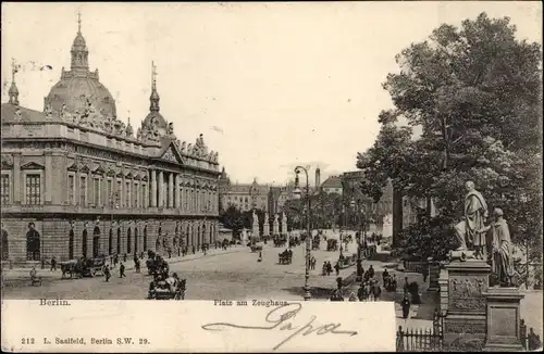 Ak Berlin Mitte, Platz am Zeughaus, Denkmal, Kutsche
