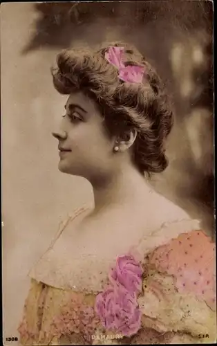 Ak Portrait einer Frau, Damaury