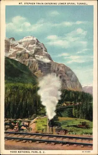 Ak British Columbia Kanada, Yoho National Park, Mt. Stephen Train entering Lower Spiral Tunnel