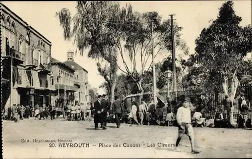Ak Beirut Libanon, Place des Canons, Les Cireurs, Passanten