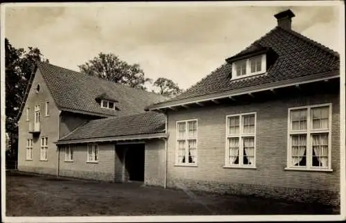 Ak Ginneken en Bavel Nordbrabant, Huishoudschool