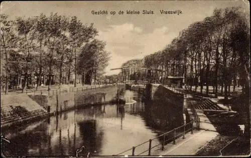 Ak Vreeswijk Utrecht, Gezicht op de kleine Sluis