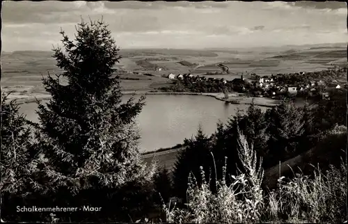 Ak Schalkenmehren in der Eifel, Schalkenmehrener Maar, Panorama