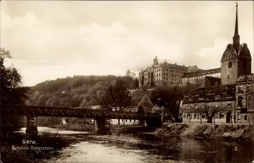 Ak Gera in Thüringen, Schloss Osterstein, Brücke, Uferpartie