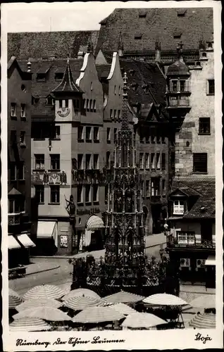 Ak Nürnberg in Mittelfranken, Der Schöne Brunnen