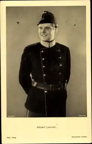 Ak Schauspieler Albert Lieven, Portrait in Uniform, Filmkostüm, Ross Verlag 9035 1