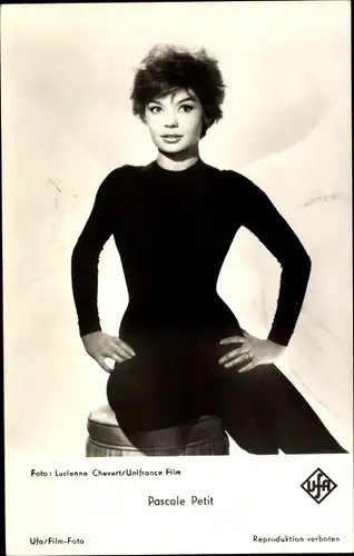 Ak Schauspielerin Pascale Petit, Portrait