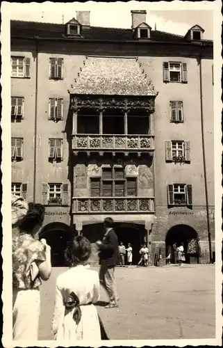 Foto Ak Innsbruck in Tirol, Straßenpartie