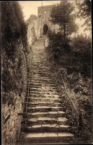 Ak Carisbrooke Isle of Wight England, Castle, Freitreppen