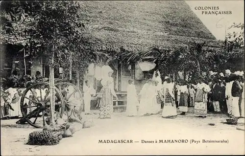 Ak Mahanoro Tananarive Madagaskar, Danses
