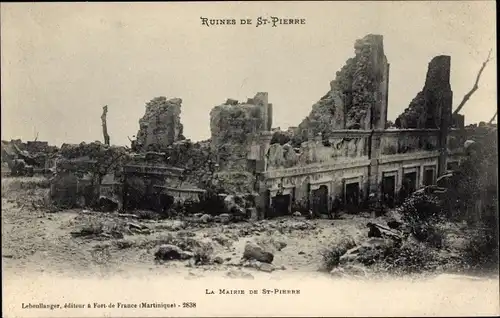 Ak Saint Pierre Martinique, Ruines, La Mairie