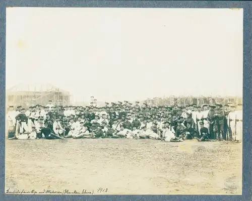 Foto Deutsche Freiwillige und Matrosen in Hankau China, Gruppenbild in Uniform 1913