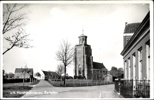 Ak 's Heer Hendrikskinderen Zeeland Niederlande, Kerkplein