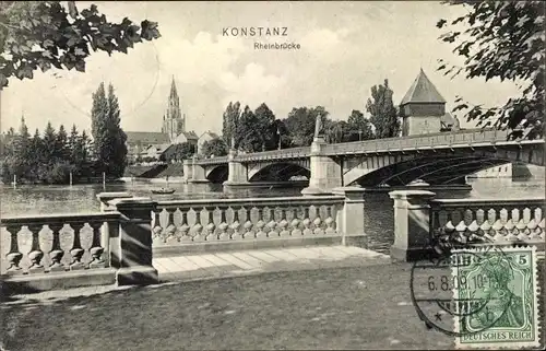 Ak Konstanz, Blick auf den Ort mit Rheinbrücke, Kirche