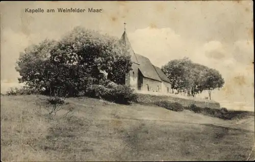 Ak Schalkenmehren in der Eifel, Weinfelder Maar, Kapelle