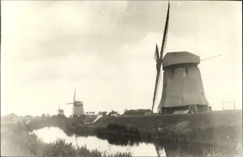 Foto Ak Niederlande, Blick auf die drei Windmühlen