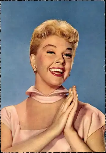 Ak Schauspielerin Doris Day, Portrait