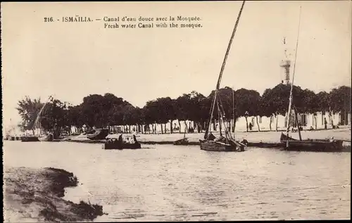 Ak Ismailia Ägypten, Fresh water Canal with the mosque