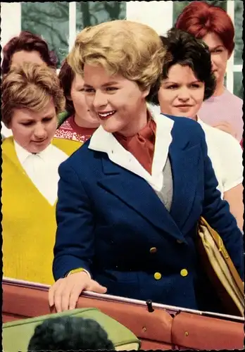 Ak Schauspielerin und Sängerin Conny Froboess, Portrait